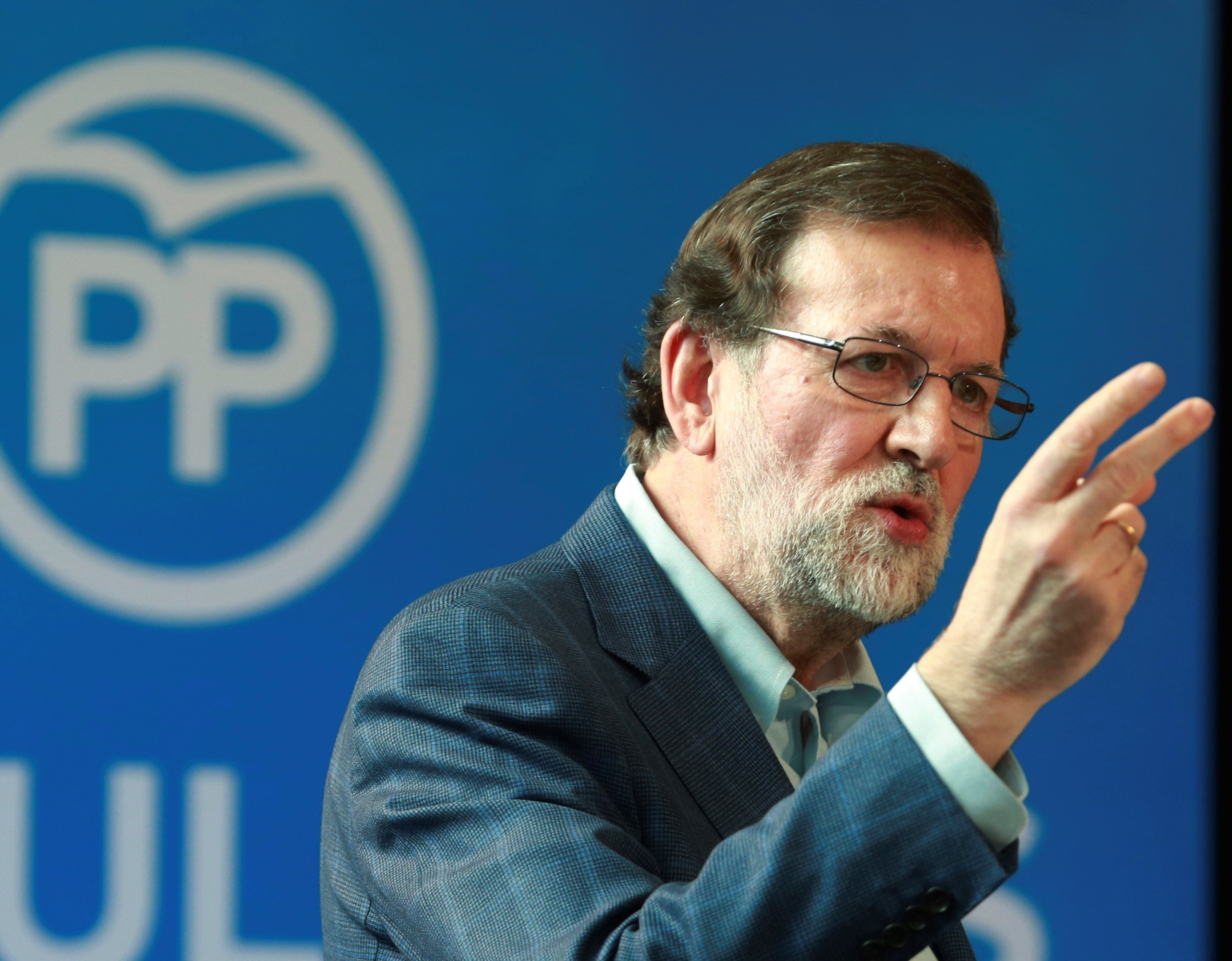 Rajoy intenta salvar las leyes clave de la mayoría absoluta del PP