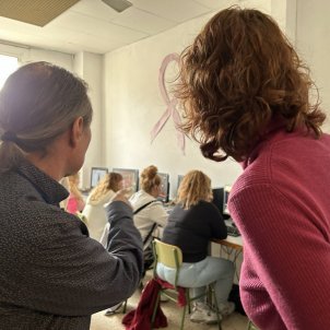 Justícia rectifica i permet que recluses de la presó de Barcelona participin en un estudi d'Irídia