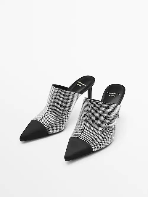 Zapato de tacón con brillos Zapato de tacón con brillos