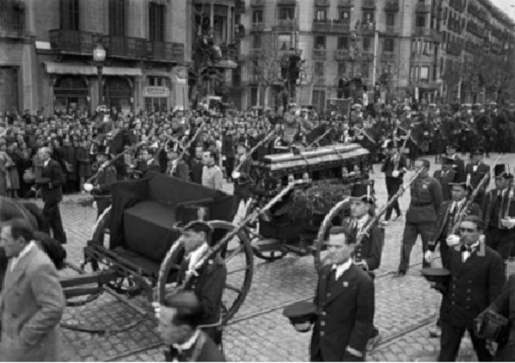 Un millón de personas en el funeral de Francesc Macià