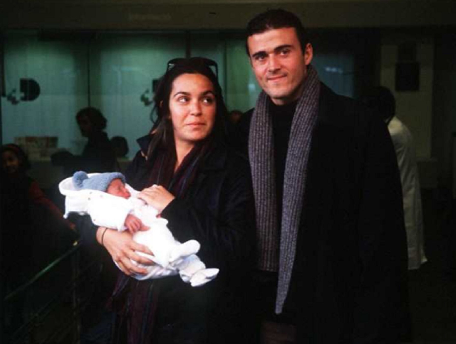 Luis Enrique y Elena con el bebé Pacho Luis Enrique y Elena con el bebé Pacho