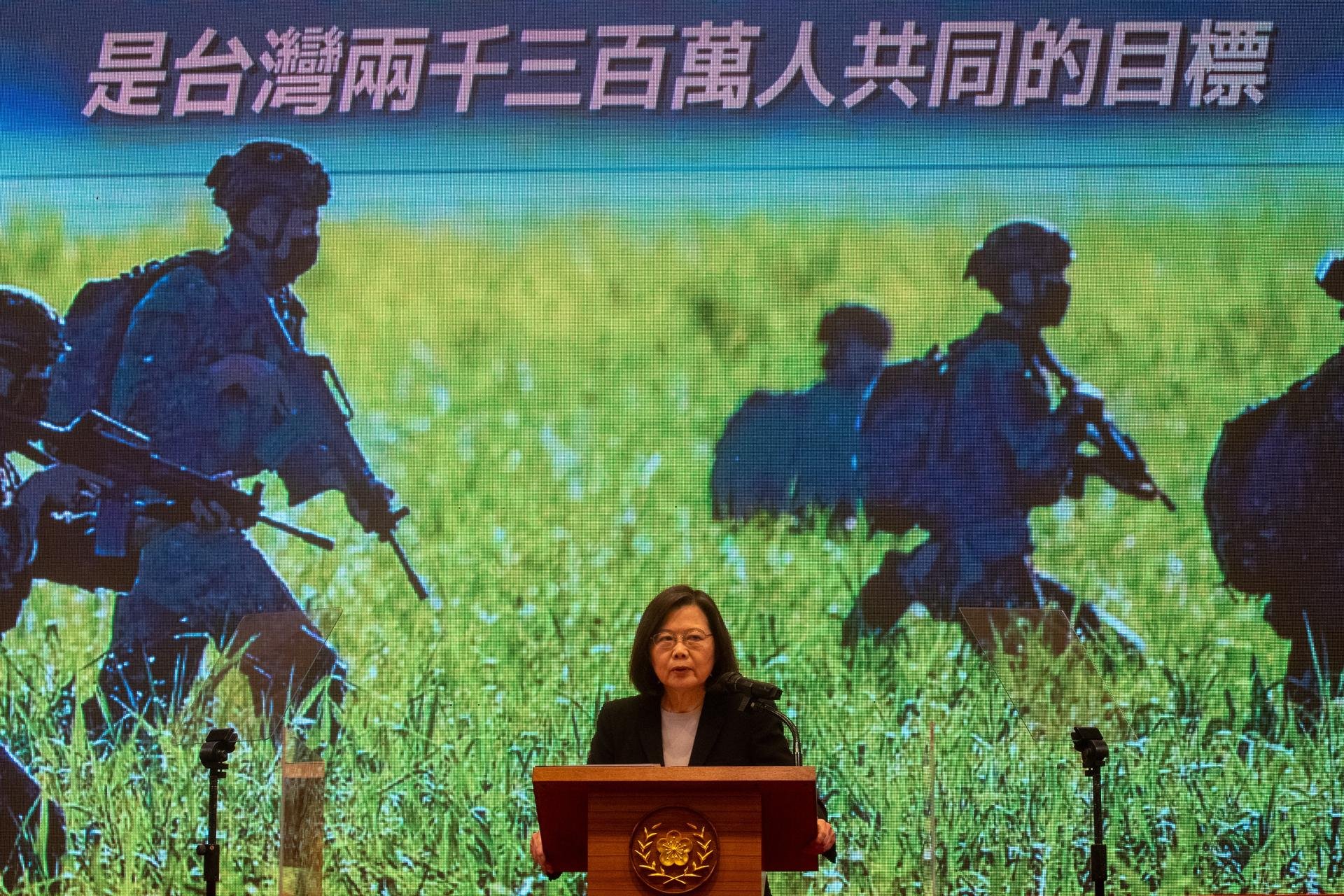 Taiwán alarga el servicio militar obligatorio ante la presión militar de Pekín