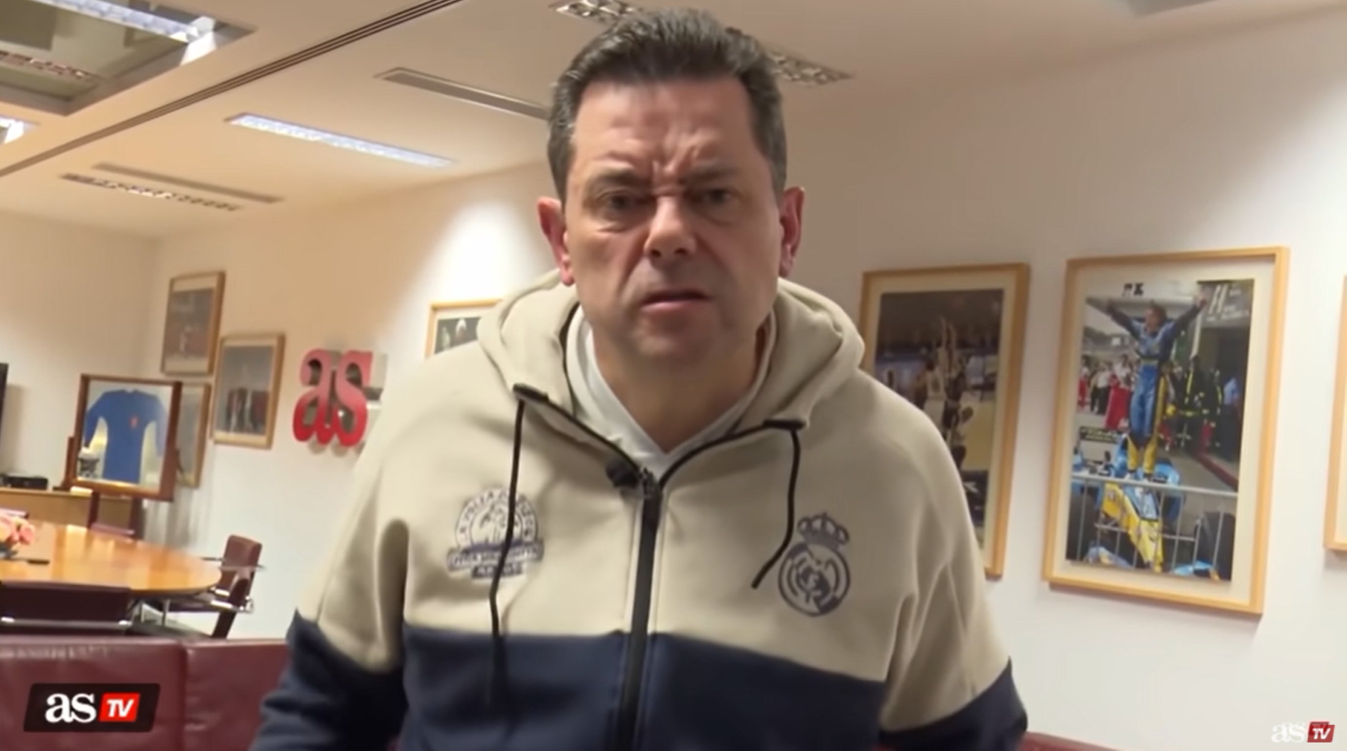 Tomás Roncero es burla del Barça i l'acusa de viure “en una actuació permanent” abans de rebre el Madrid