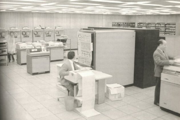 ordinador mainframe ibm ajbcn 2