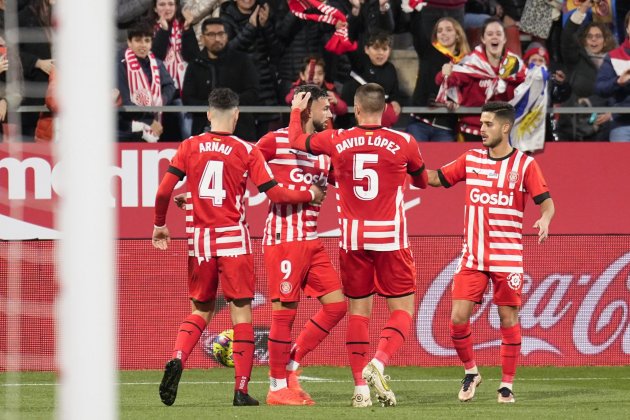Jugadores Girona celebran gol Taty Castellanos / Foto: EFE Jugadores Girona celebran gol Taty Castellanos / Foto: EFE