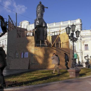 Ucraïna retira el monument de l’almirall català Josep de Ribas a Odessa