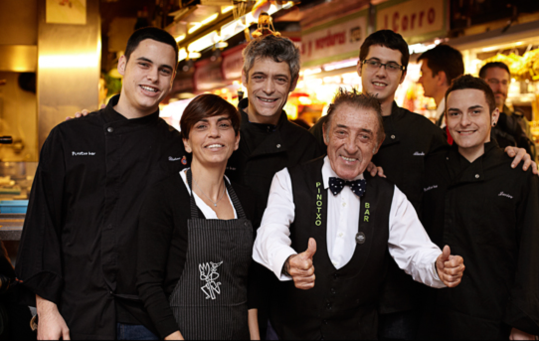 Pinotxo penja el davantal i s’acomiada de la Boqueria