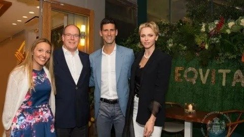 El menjar|dinar de Novak Djokovic amb Charlene i Alberto de Mònaco El menjar|dinar de Novak Djokovic amb Charlene i Alberto de Mònaco