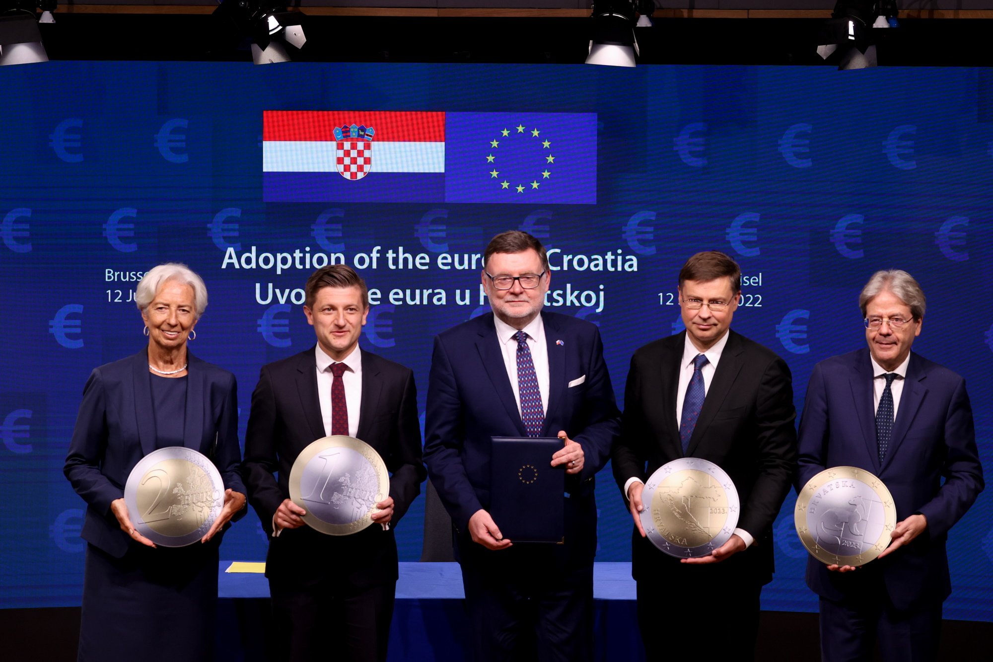 Croàcia es converteix en el vintè membre de la zona euro després de vuit anys sense adhesions
