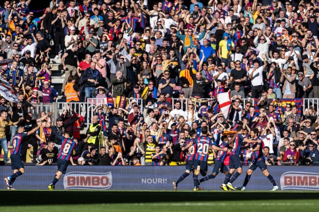 Jugadores Barça celebran gol Marcos Alonso Espanyol Camp Nou / Foto: Europa Press