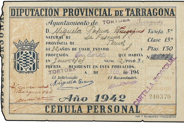 El regim franquista crea el D.N.I. Modèl Cédula Personal previ al DNI. Font Diputació de Tarragona