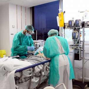 Baja la incidencia de gripe: Catalunya supera el pico epidémico