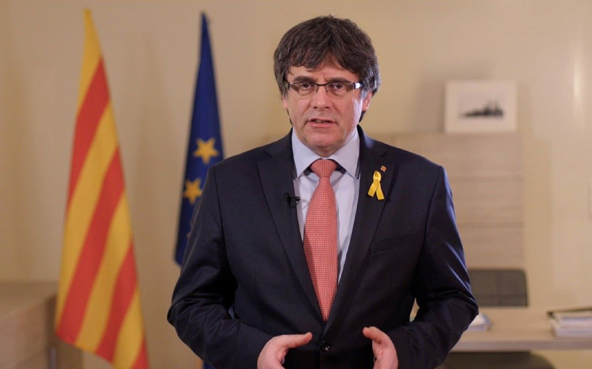 Puigdemont: "No claudicaré, ni renunciaré, ni me retiraré"