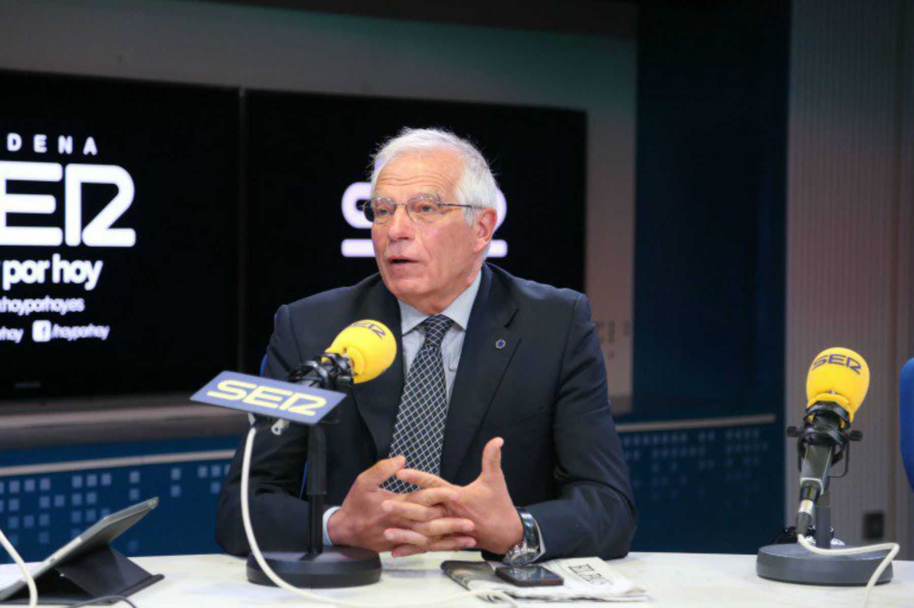 Borrell apela al diálogo para "evitar la implosión" del PSOE