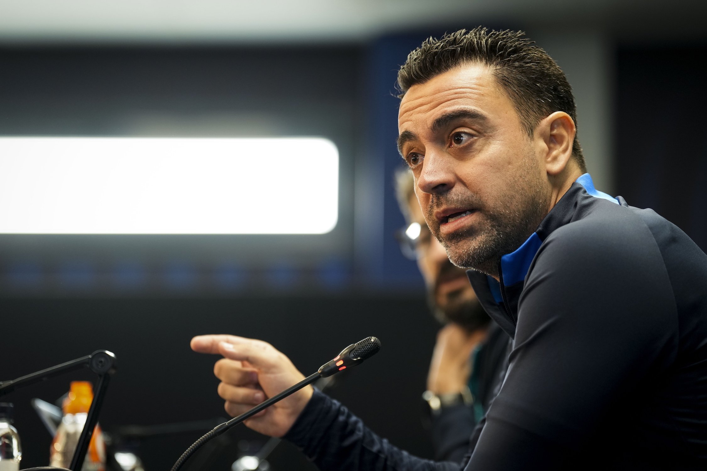 Xavi Hernández reconeix l'error i demana a Joan Laporta que el vengui o regali