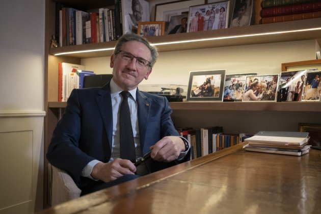 Entrevista Jaume Giró, ex consejero|ex conseller Economia cuerpo / Foto: Carlos Baglietto Entrevista Jaume Giró, ex consejero|ex conseller Economia cuerpo / Foto: Carlos Baglietto
