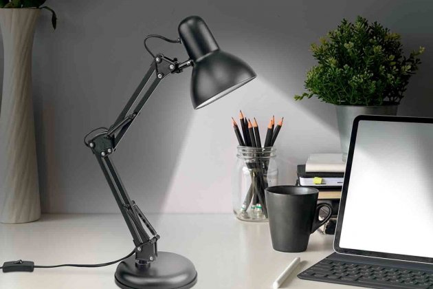 Lámpara LED de escritorio de Livarno Home1 Lámpara LED de escritorio de Livarno Home1