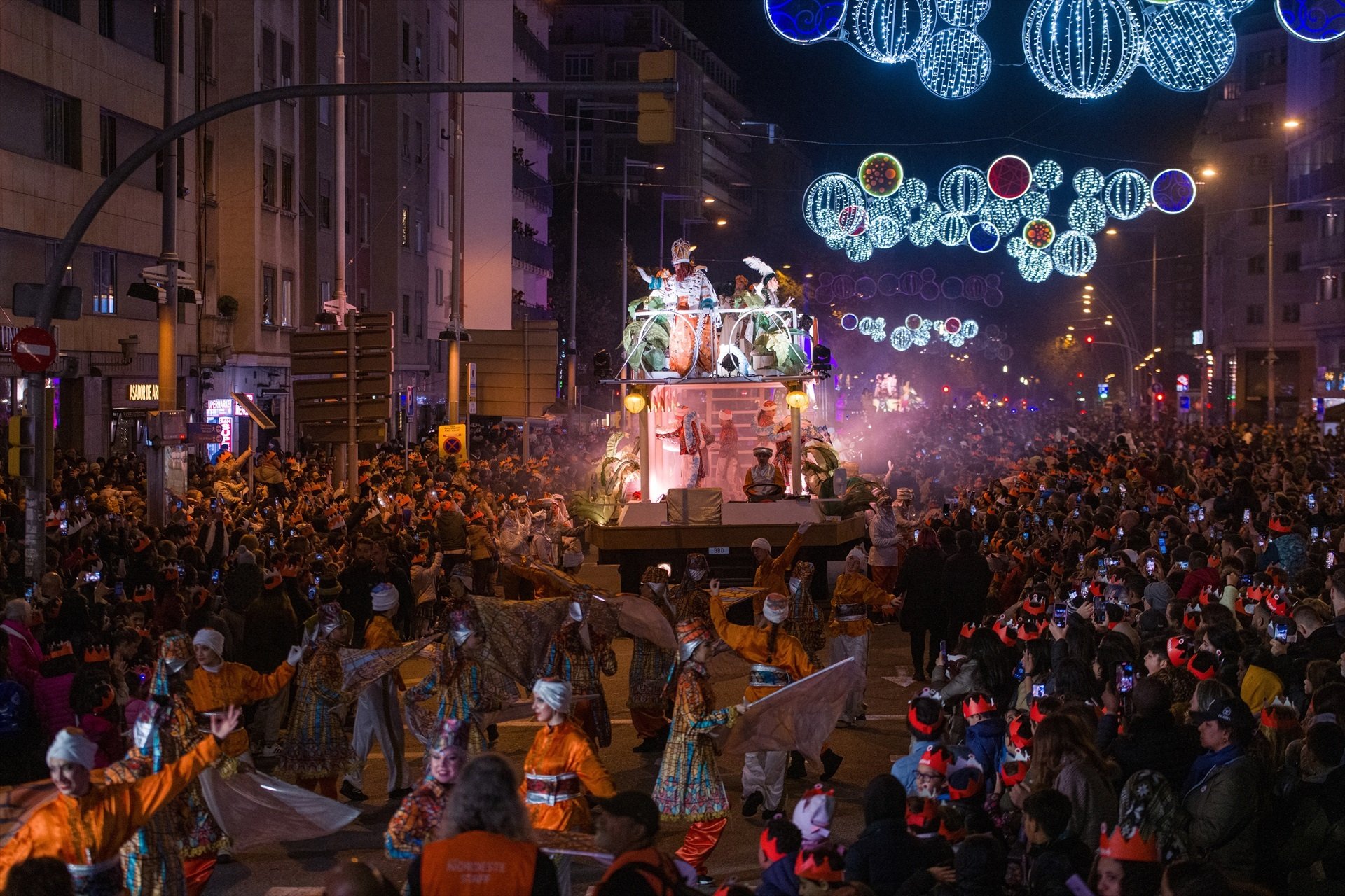 La cabalgata de los Reyes Magos 2023, el funeral del Papa Benedicto XVI y más: la vuelta al mundo en 15 fotos