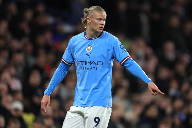 Haaland ordena durante un partido Manchester City / Foto: Europa Press