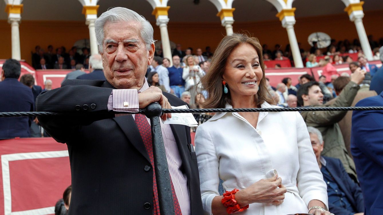 Isabel Preysler y Mario Vargas Llosa en los toros