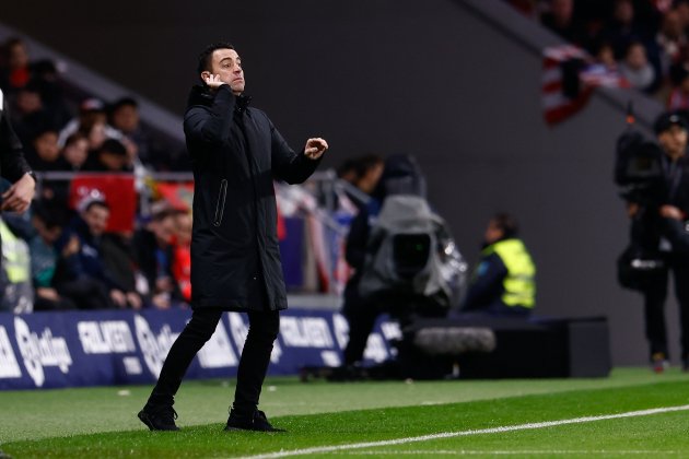 Xavi Hernández dirigiendo un partido del Barça / Foto: Europa Press