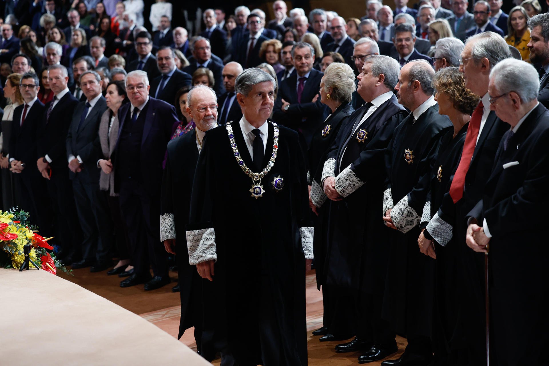 Trevijano s'acomiada del Constitucional disparant contra l’independentisme i La Moncloa