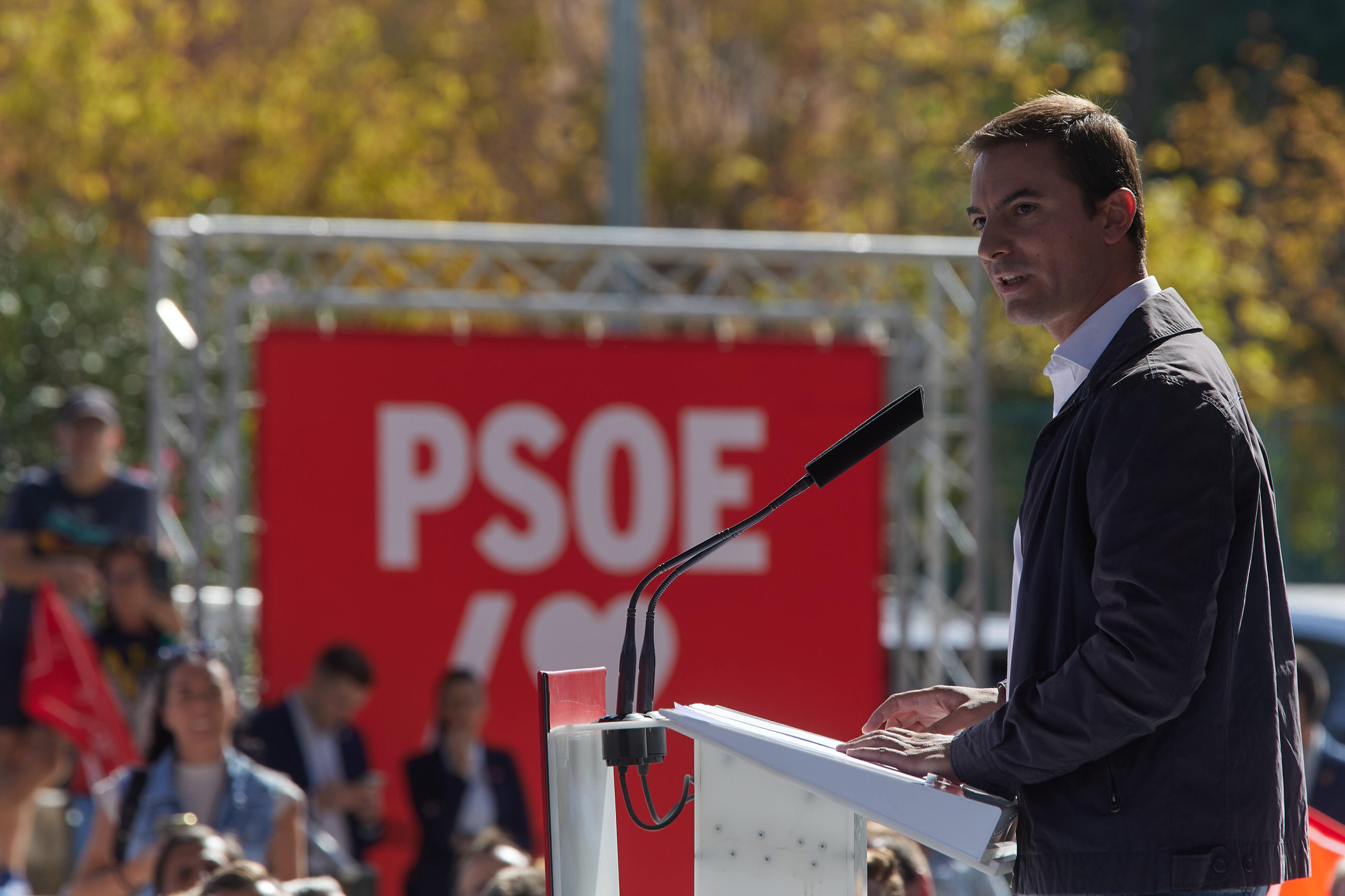 El líder del PSOE a Madrid respecta Junqueras, però no Puigdemont: "Va anar a la presó"
