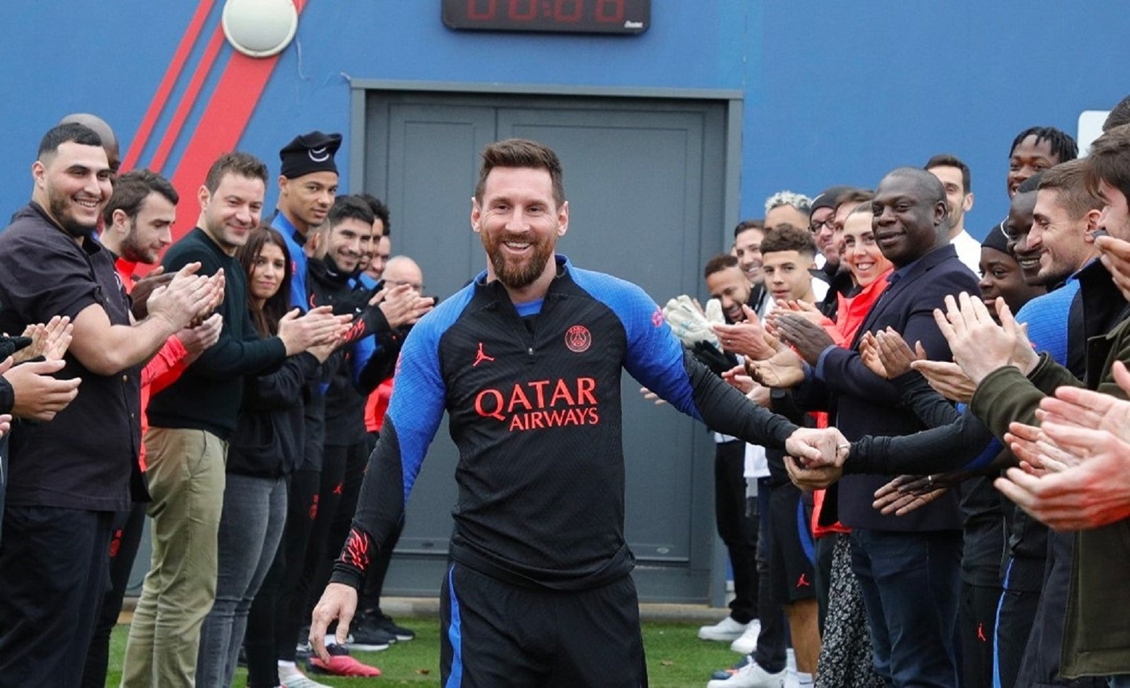 Messi aplausos PSG campeón del mundo / Foto: PSG - Europa Press