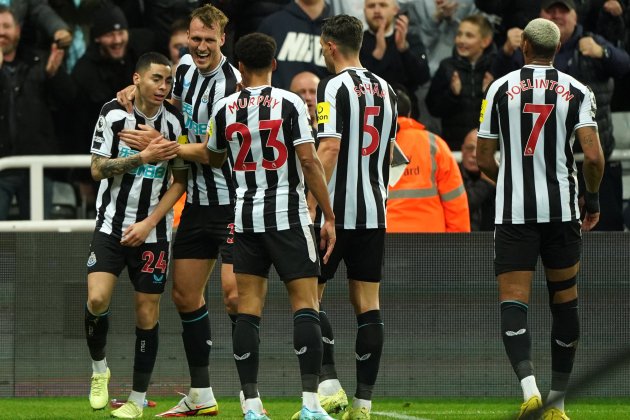 jugadoras Newcastle celebrando gol / Foto: Europa Press - Owen Humphreys