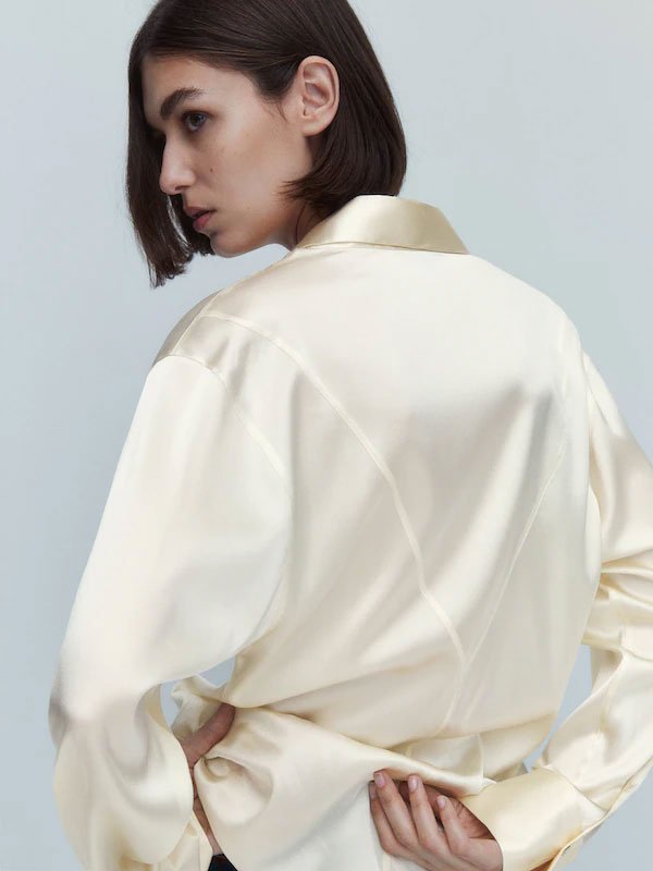 Camisa de seda entallada