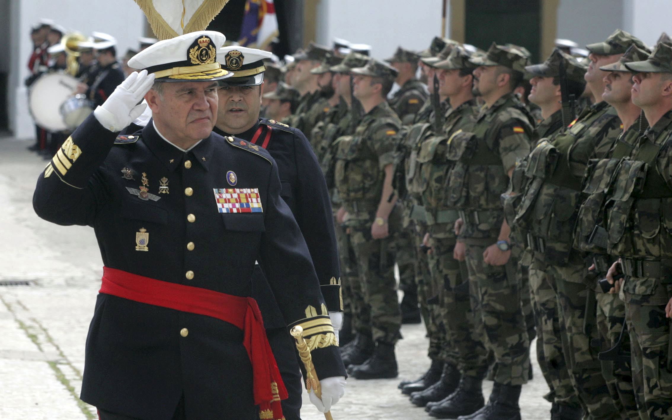 La Fundación Franco mueve los hilos del último manifiesto militar