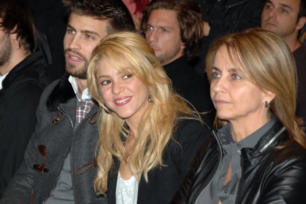Piqué, Shakira y Montserrat Bernabéu EP Piqué, Shakira y Montserrat Bernabéu EP