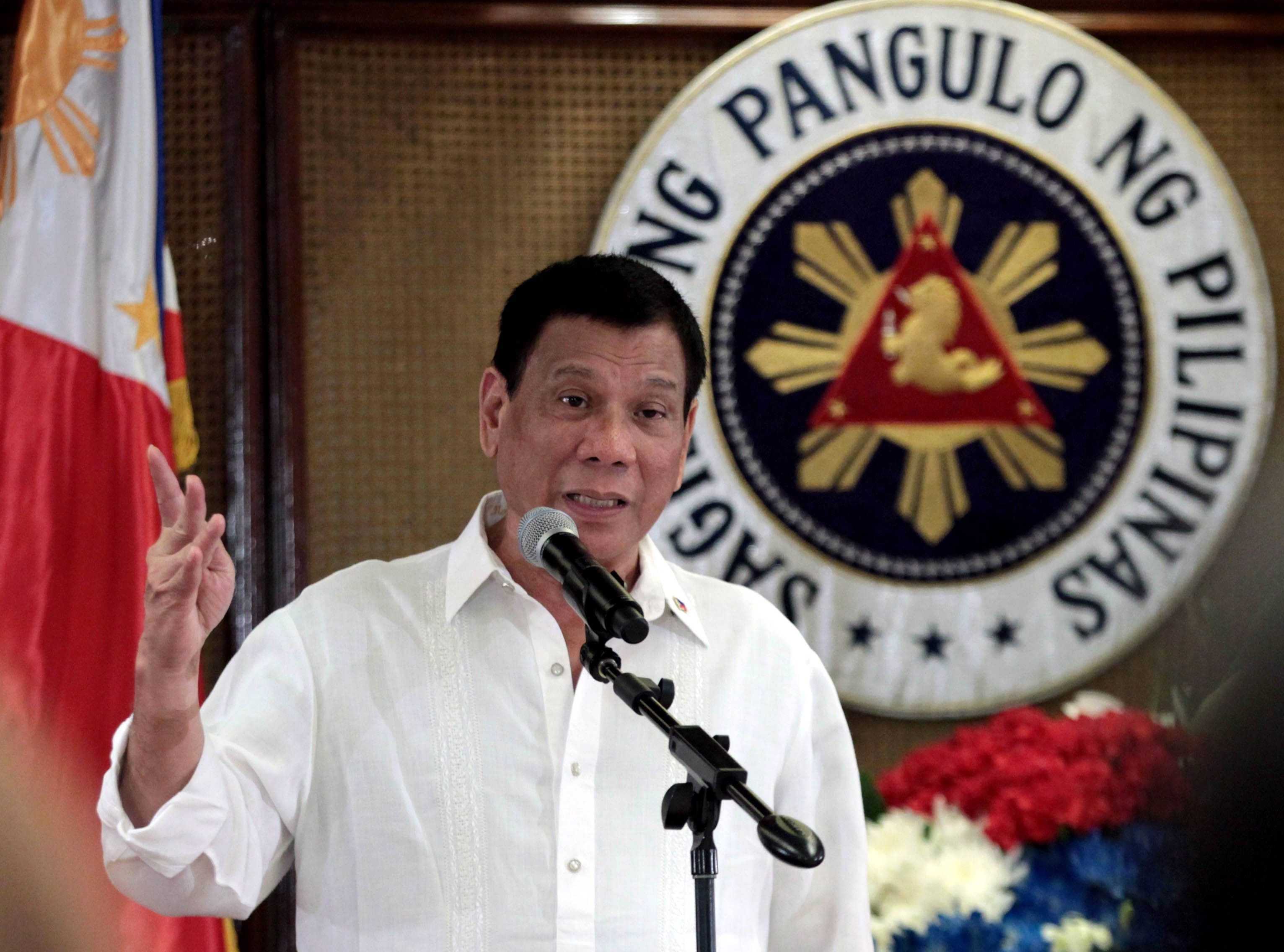Duterte se compara con Hitler y dice querer matar a 3 millones de drogadictos