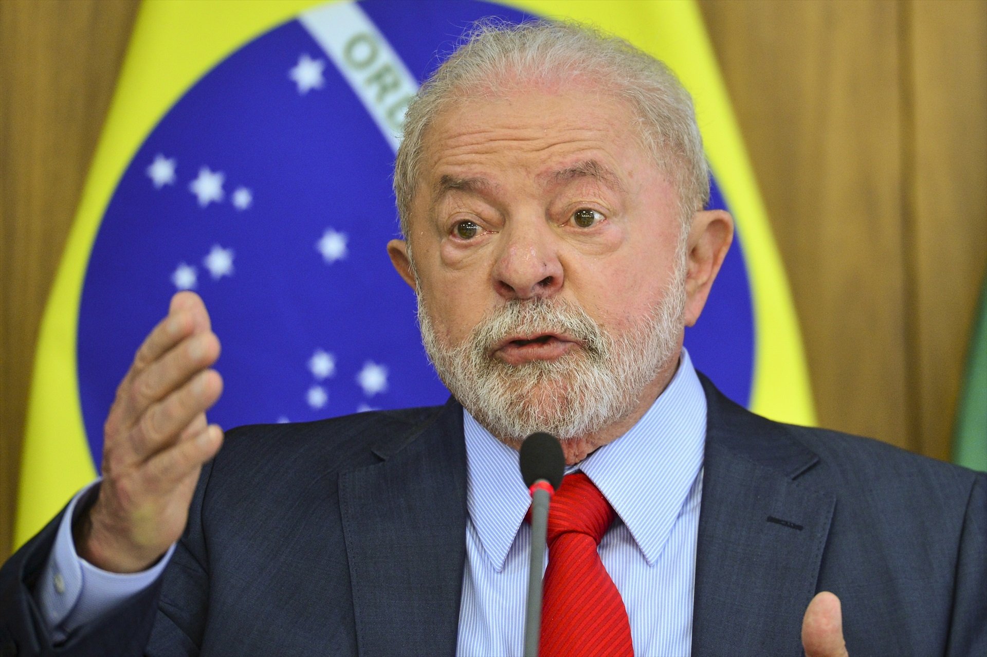 Lula destitueix la direcció de tots els mitjans de comunicació públics del Brasil