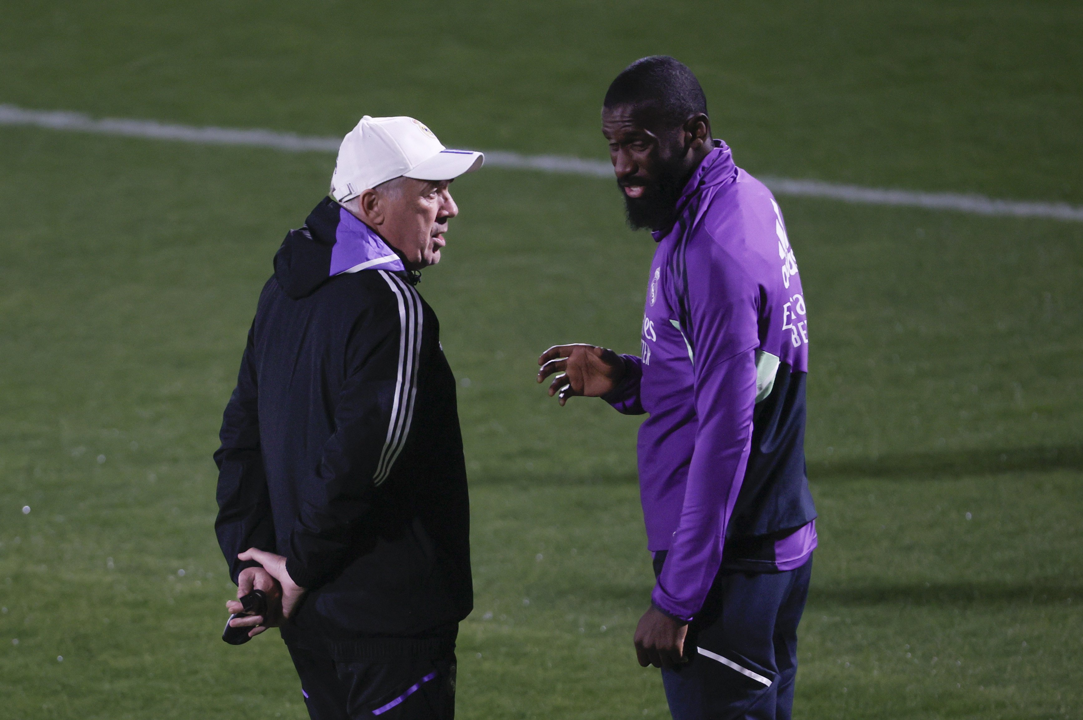 El Reial Madrid porta 4 viatges a Portugal per tancar la dupla d'or amb Rüdiger