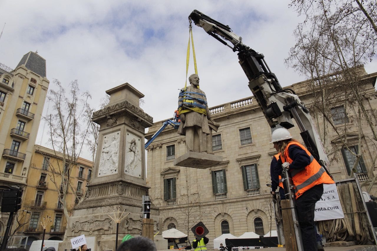 Barcelona retira la estatua del esclavista Antonio López