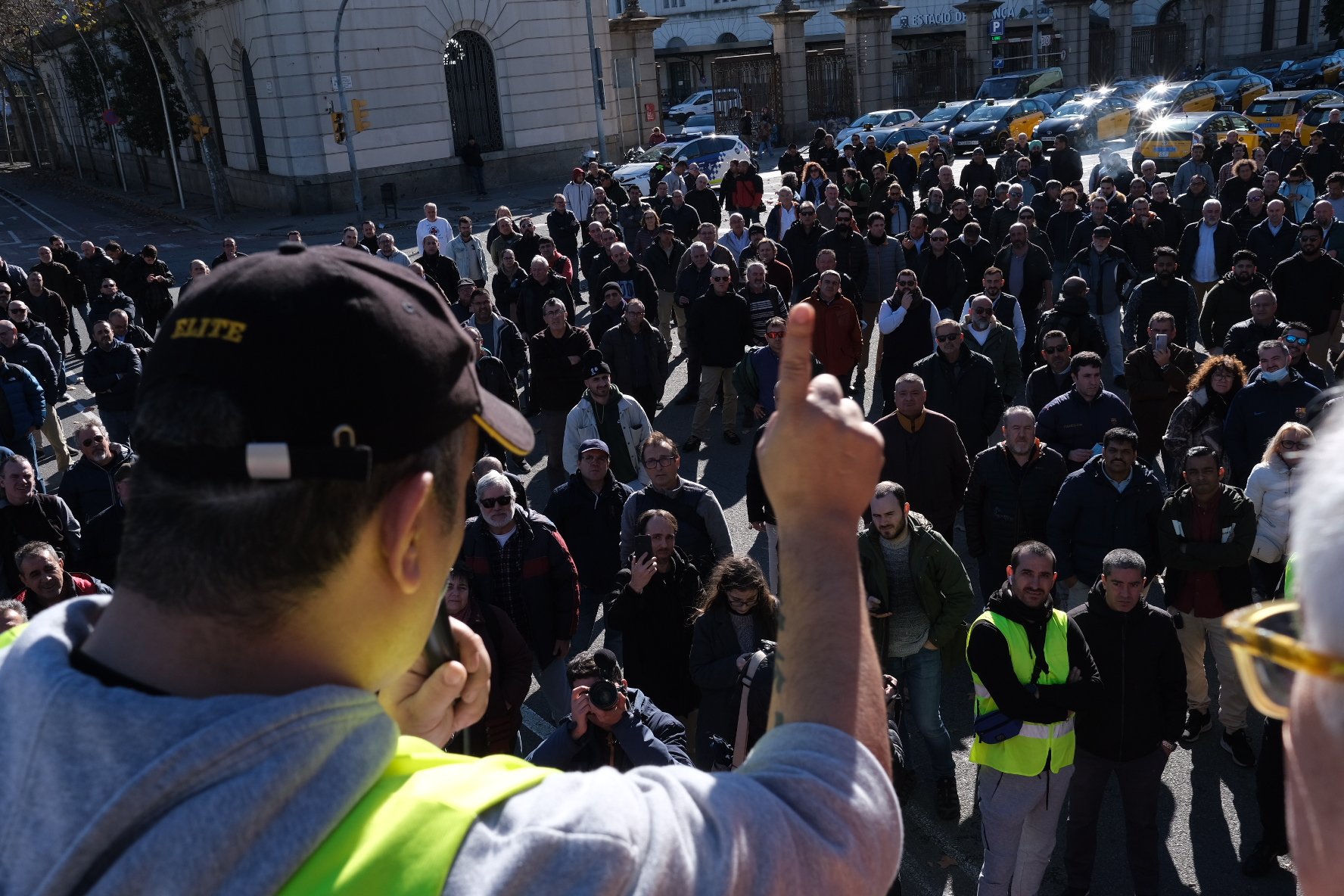 Los taxistas de Barcelona convocan huelga indefinida a partir del 31 de enero