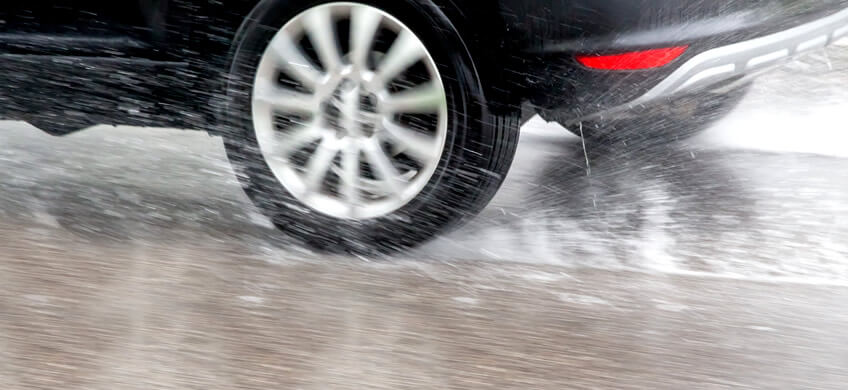 Despídete para siempre del 'aquaplanning'