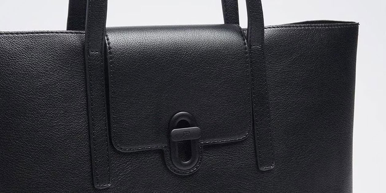 La bossa shopper que podries portar 7 dies de 7 si vols està rebaixada a Parfois