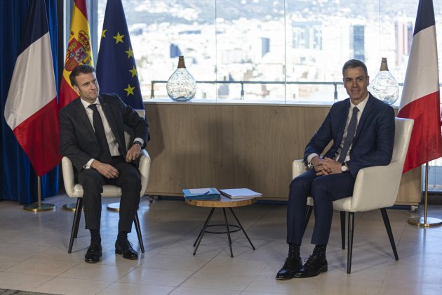 pedro sánchez y emmanuel macron cimera hispanofrancesa Montser Giralt pedro sánchez y emmanuel macron cimera hispanofrancesa Montser Giralt