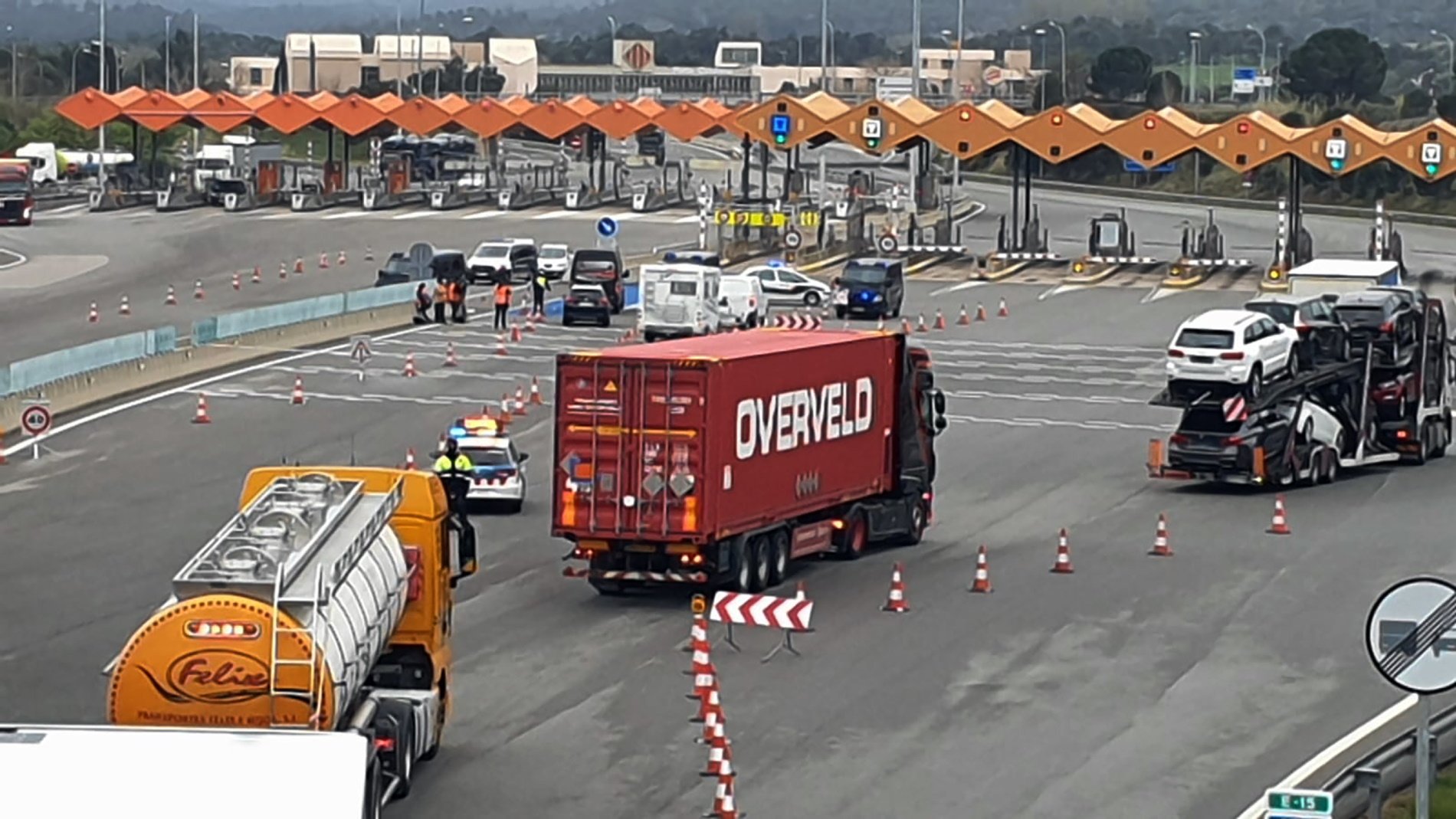 Francia restringe la entrada de camiones desde Catalunya por las nevadas previstas