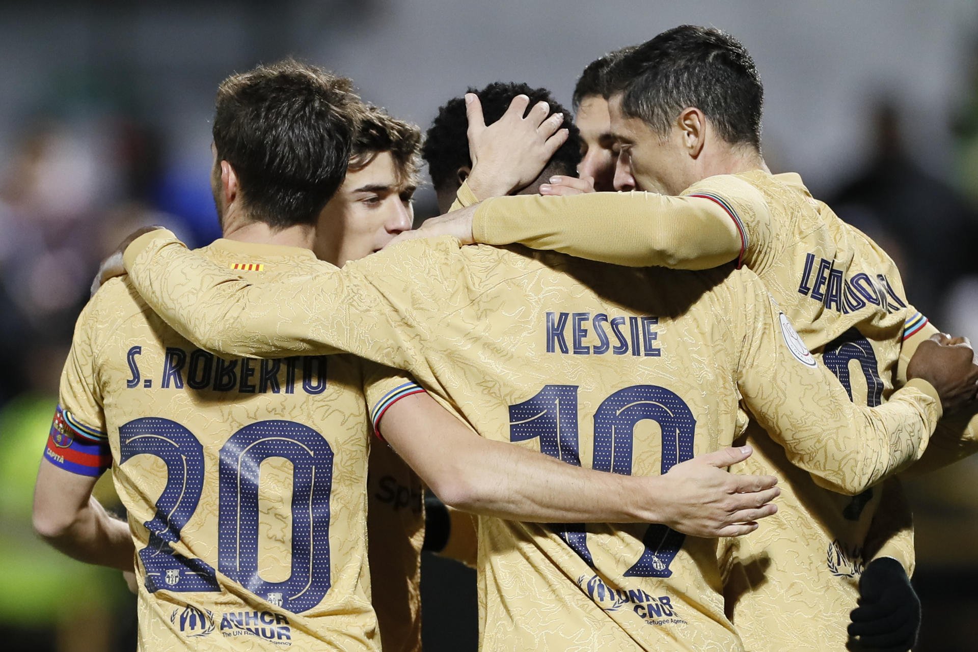Un Barça suficiente golea al Ceuta y jugará los cuartos de la Copa del Rey (0-5)
