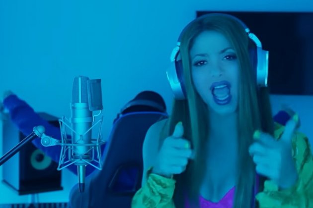 Shakira amb Bizarrap de fons sessió 53 Youtube