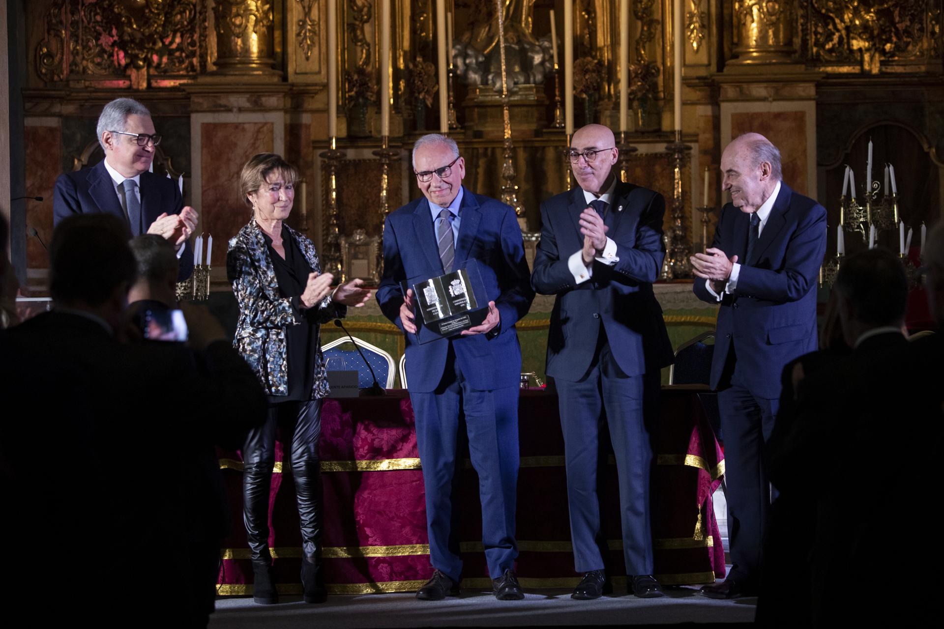 Alfonso Guerra: "La resposta davant l'atemptat de l'independentisme català ha estat tèbia"