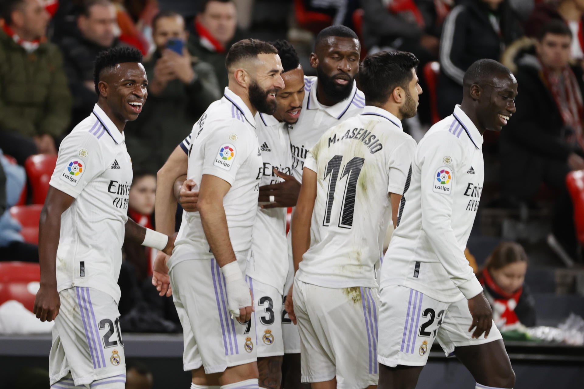 El talento del Real Madrid neutraliza el ímpetu del Athletic Club y pone presión al Barça (0-2)