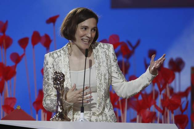 carla simon alcarras millor pellicula premis gaudi 2023 carla simon alcarras millor pellicula premis gaudi 2023