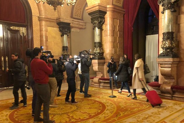 Arrimadas Parlament Maleta Marta Lasalas Arrimadas Parlament Maleta Marta Lasalas
