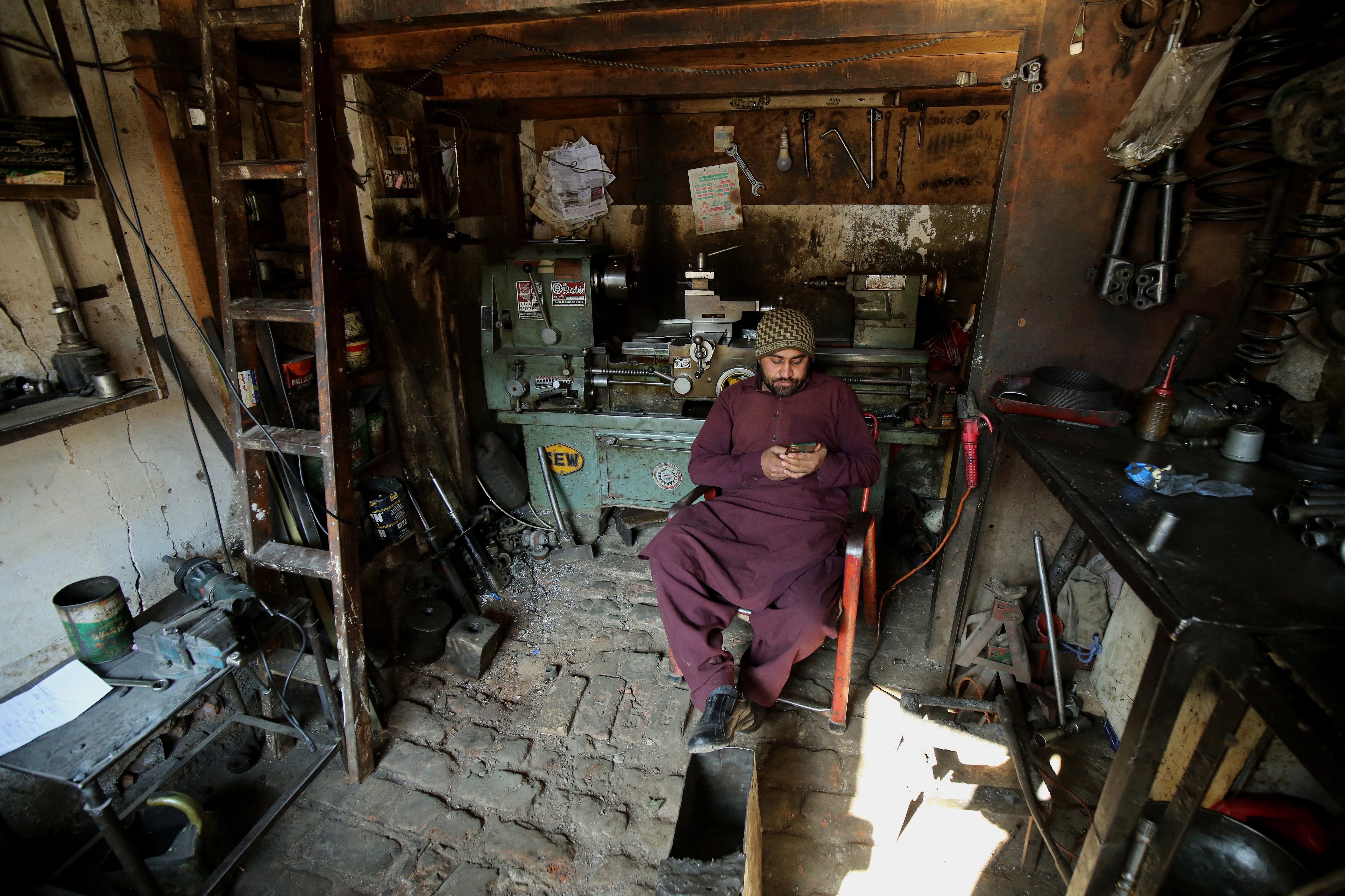 Gran apagón en Pakistán: decenas de millones de personas sin luz