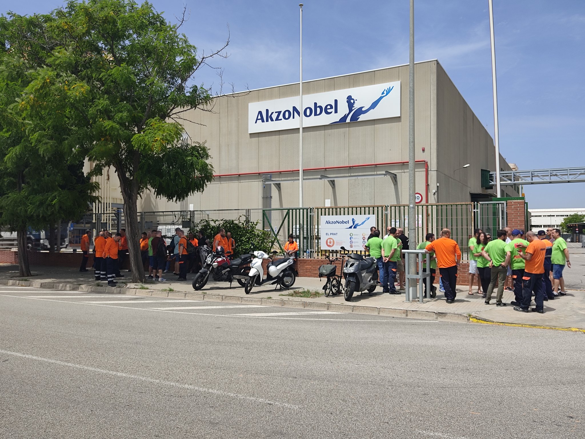 Instalaciones fabriles de AkzoNobel.