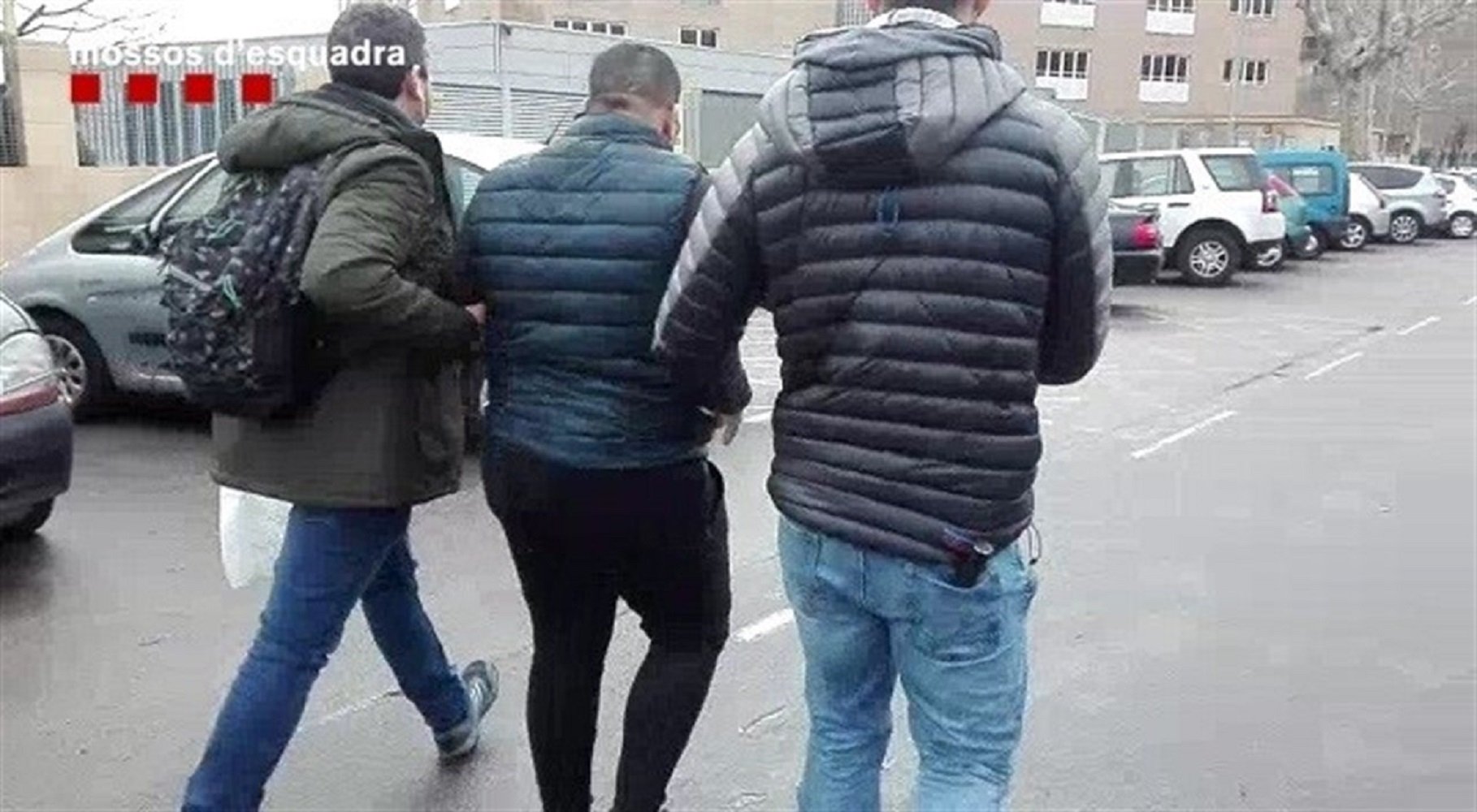 Detingut per obligar el seu germà a robar fent-se passar per sordmut